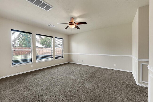 Building Photo - 2414 Snowy Egret Drive