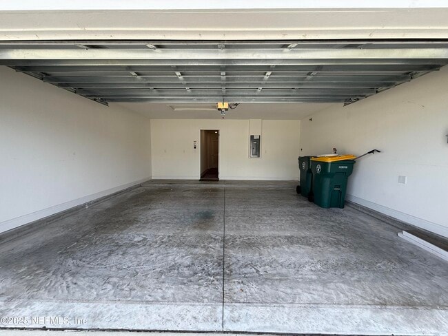 Building Photo - 13624 Brookwater Dr