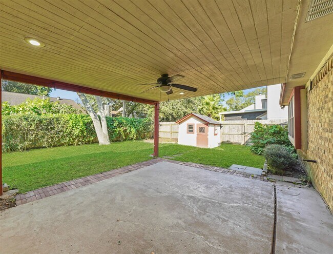 Building Photo - 2304 Colleen Dr