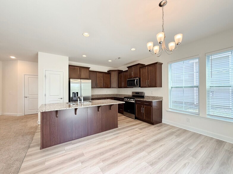 Building Photo - 563 Whitley Ridge Dr