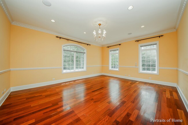 Building Photo - 5S550 Radcliff Rd