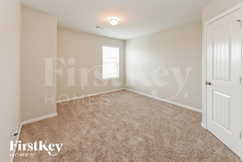 Building Photo - 24703 Lorenzo Glaze Trail