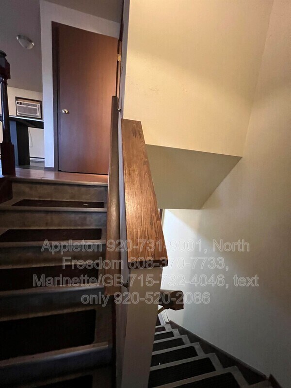 Building Photo - 494 Cedar St