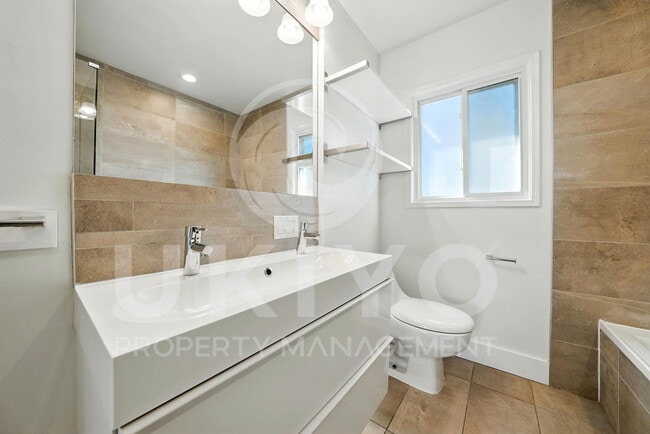 Building Photo - 4159 Midvale Ave