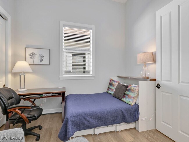 Building Photo - 7864 Valencia Ct