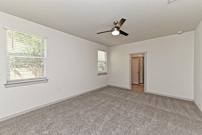Building Photo - 13700 Lubeck Dr