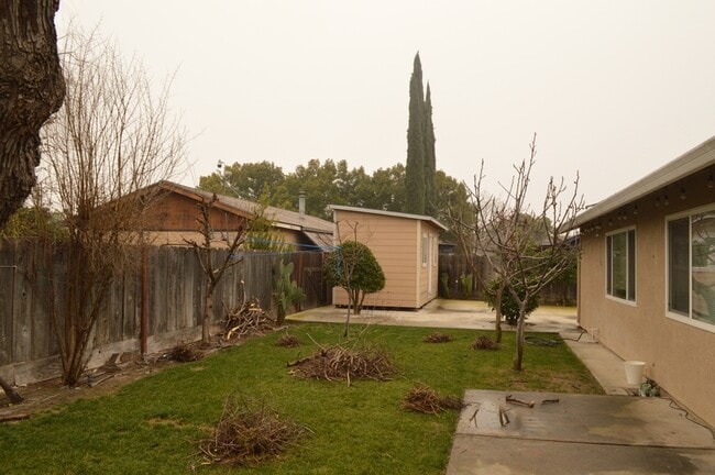 Building Photo - 1074 Plumwood Ct