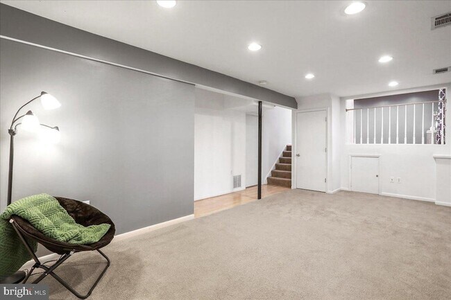 Building Photo - 2653 Fanieul Hall Ct
