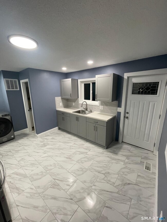 Building Photo - 47 Merrimac St