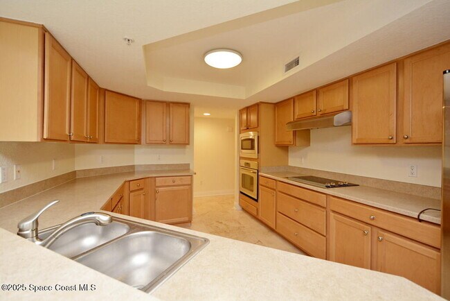 Building Photo - 123 Lancha Cir