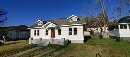 Building Photo - Charming Red Bank Home close to Restaurants, shops and parks!
