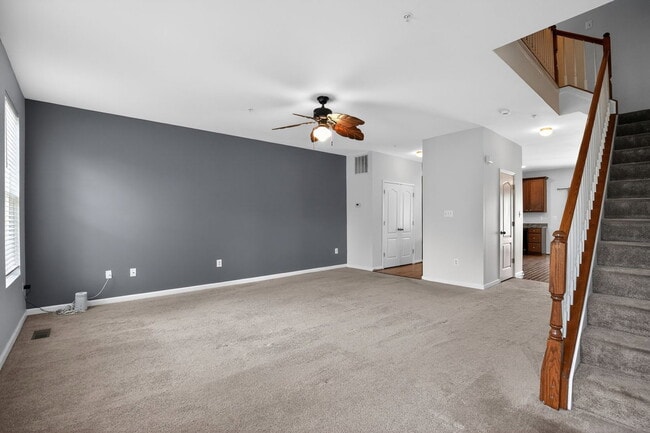 Building Photo - 2864 Hedgerow Pl