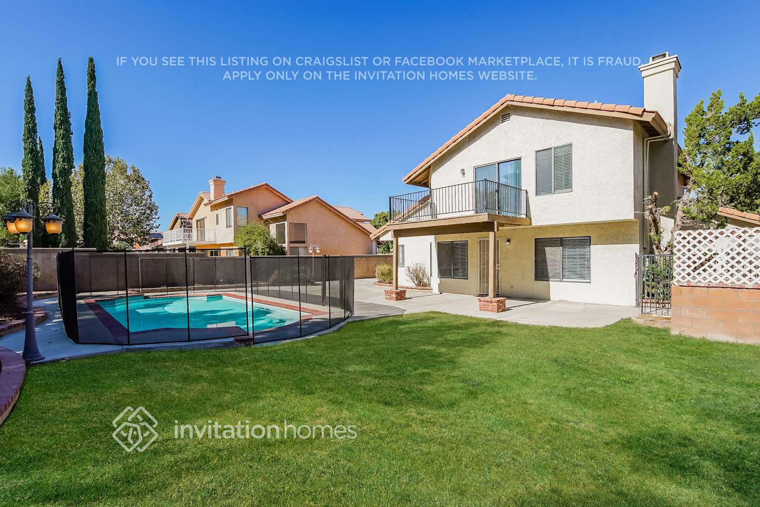 Building Photo - 4546 Grandview Dr