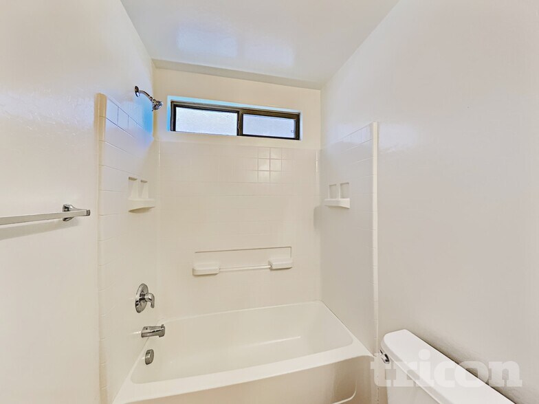 Building Photo - 43683 W Arizona Ave