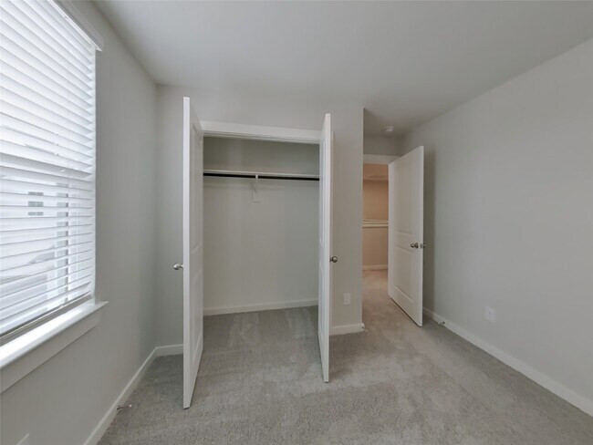 Building Photo - 22732 Terrazzo Dr