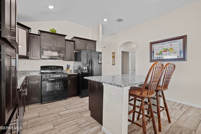 Building Photo - 5025 Marcella Santillana