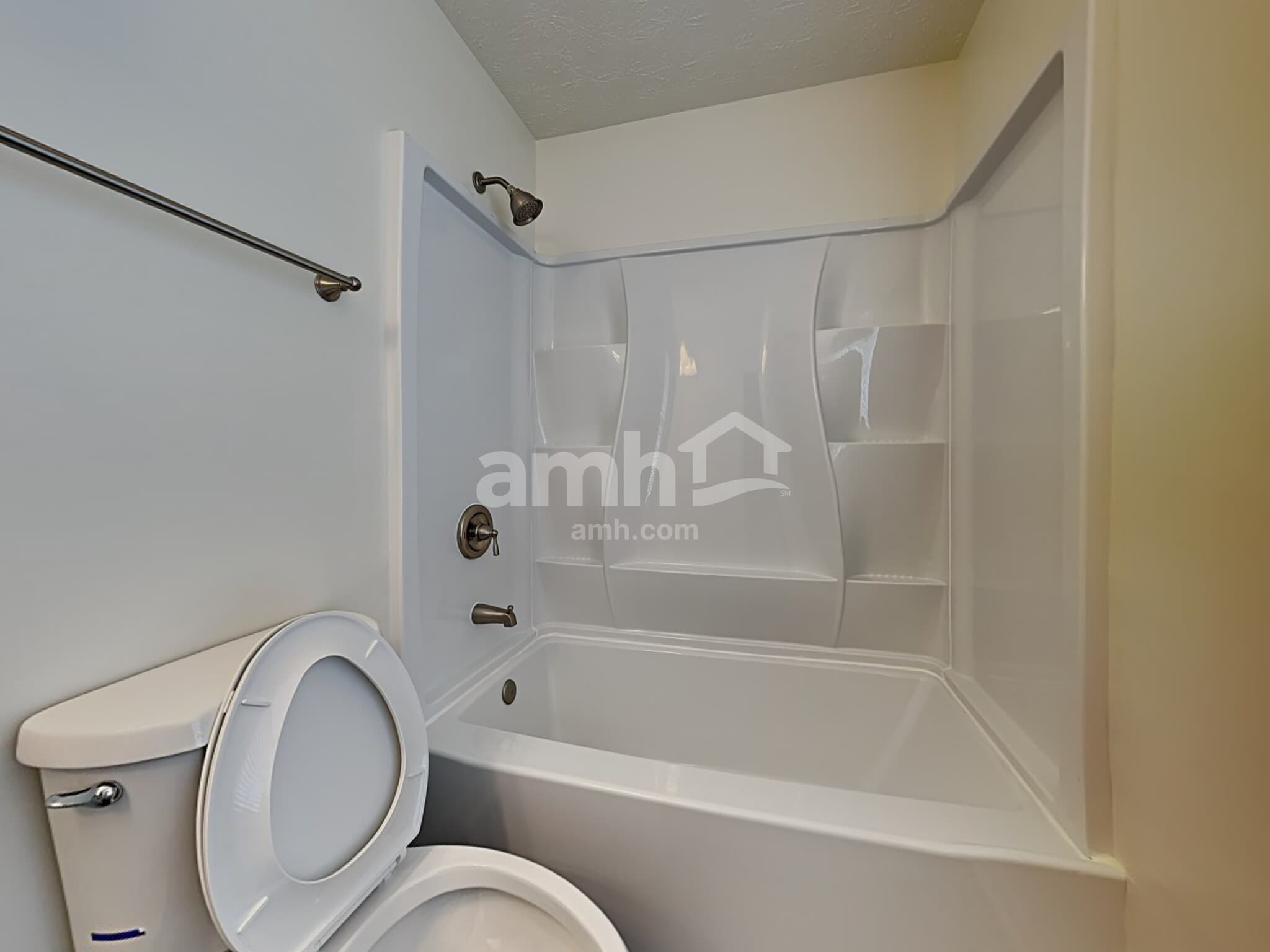 Building Photo - 2159 Glenview Dr