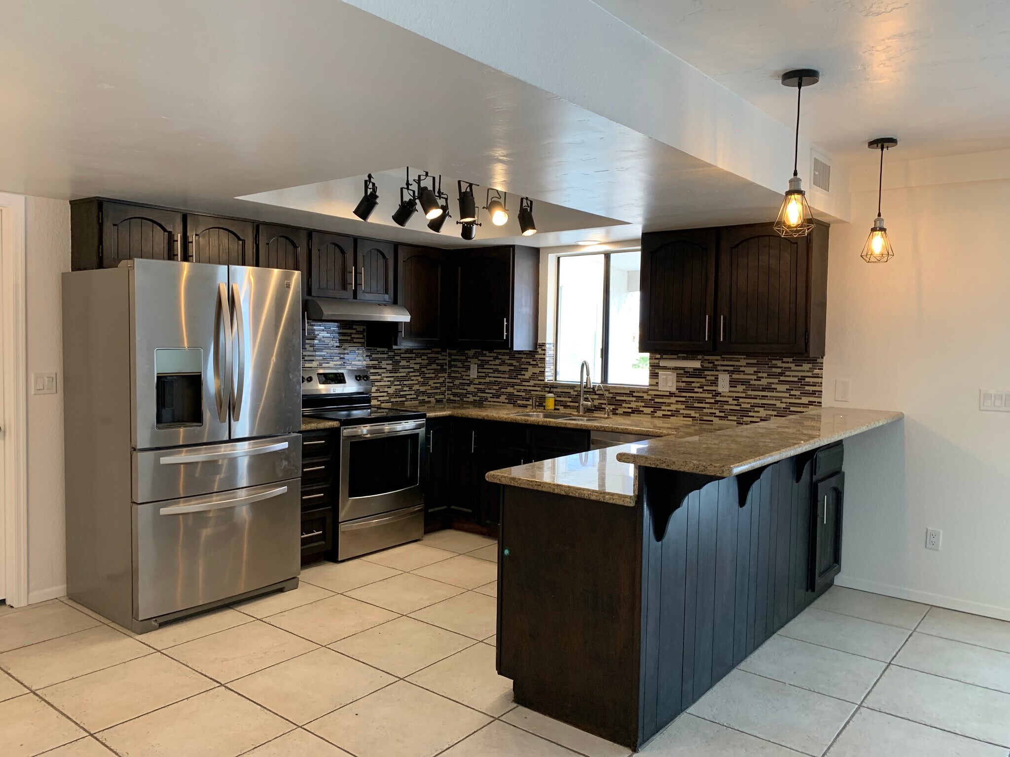 Building Photo - 3576 Stanford Dr