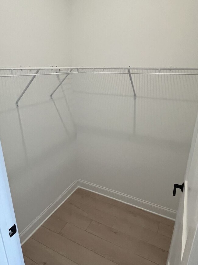 Building Photo - Brand New 2 Bed Condo in Cornelius