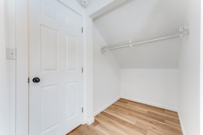 Building Photo - 2112 Gould Ave