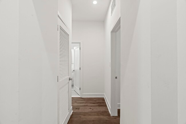 Building Photo - 1244 S 20th St