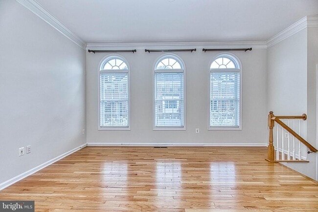 Building Photo - 208 Croft Square