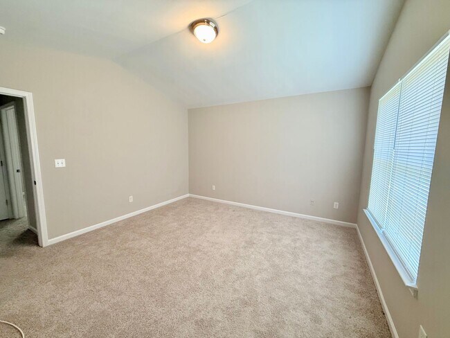 Building Photo - 5420 Henderson Oaks Dr