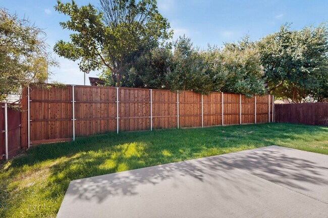 Building Photo - 3312 Glen Crest Ln