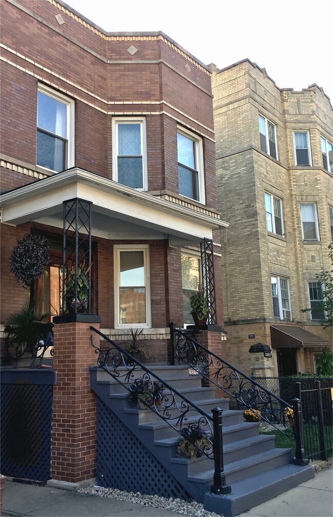 Primary Photo - 2243 W Augusta Blvd
