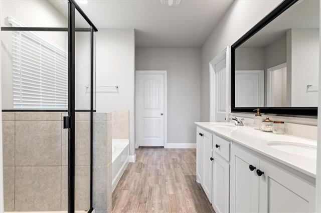 Building Photo - 405 Rosie Ct