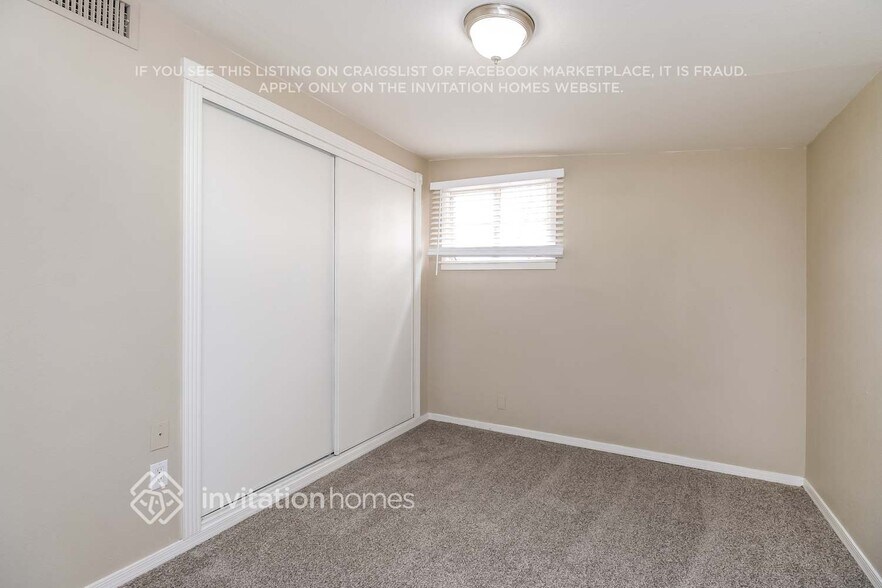 Building Photo - 7641 E Verde Ln
