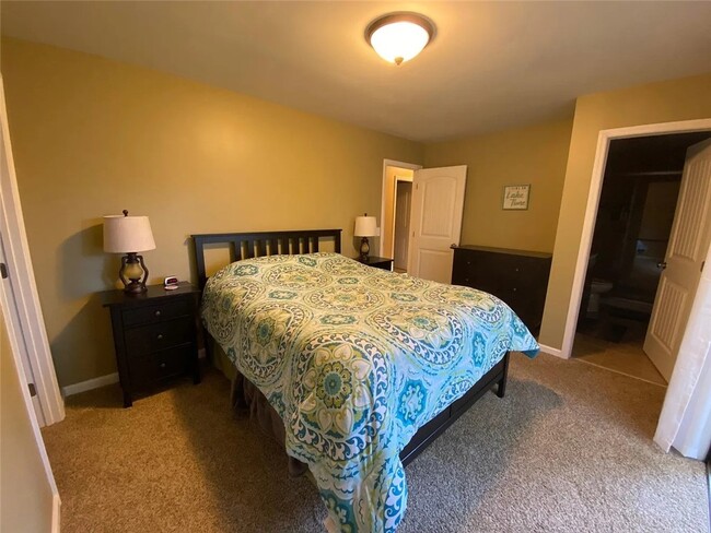 Building Photo - 4 Safe Haven Ct