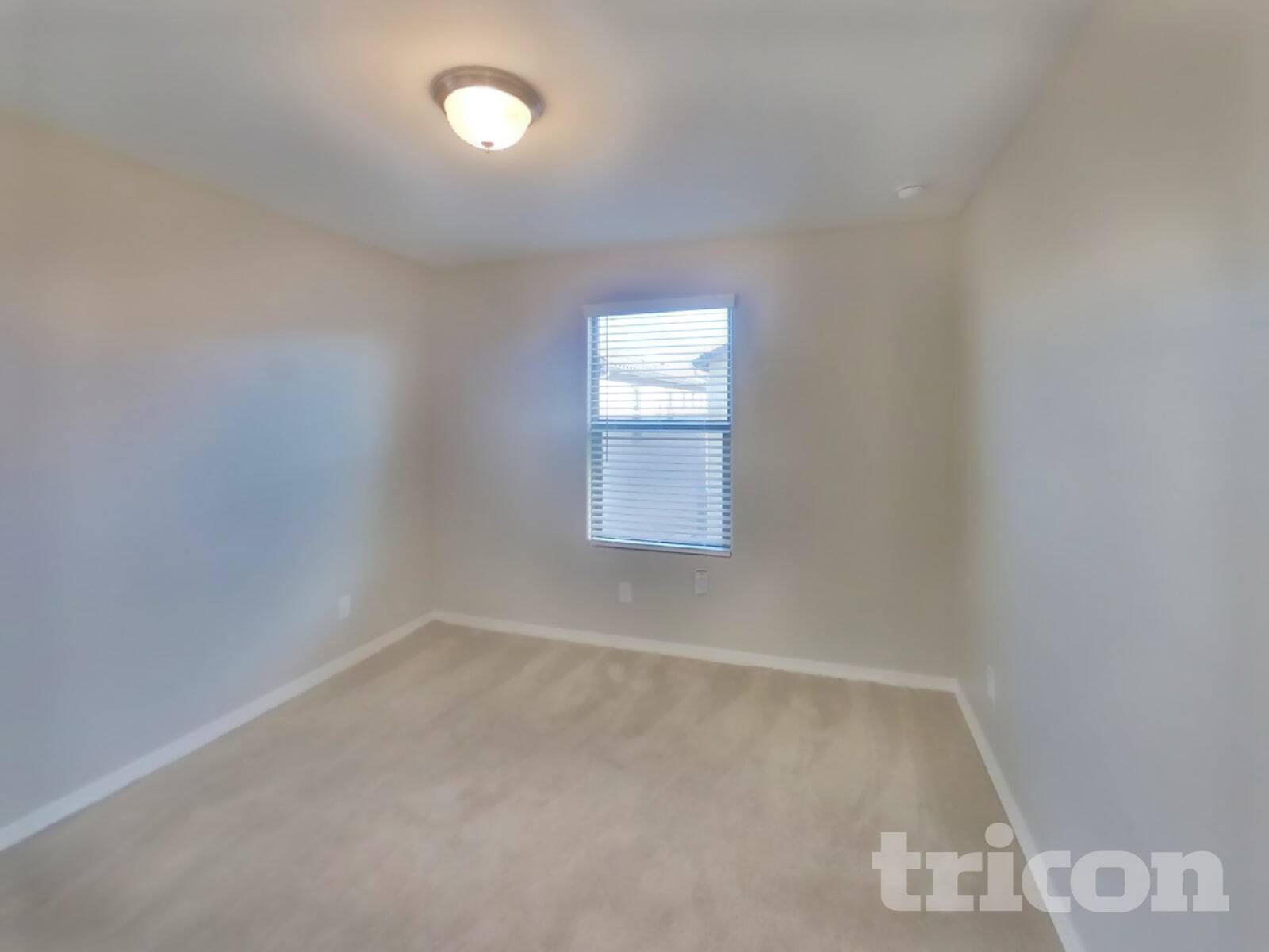 Building Photo - 5830 W Wood St