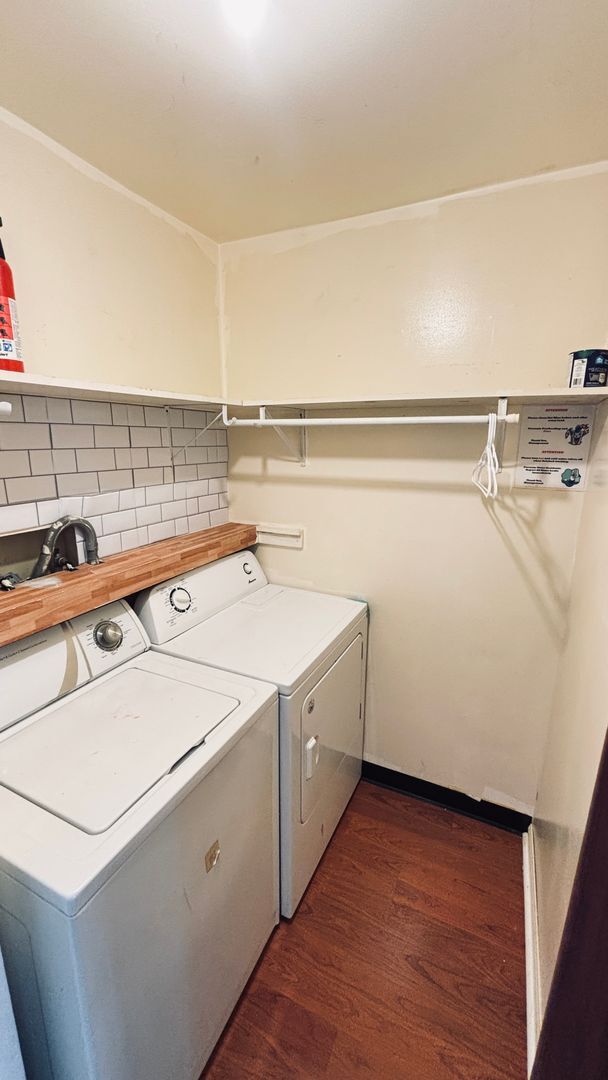 Building Photo - 1335 S Howard St