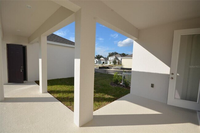 Building Photo - 5144 Firebush Dr