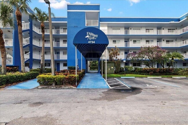 Building Photo - 4734 Lucerne Lakes Blvd E