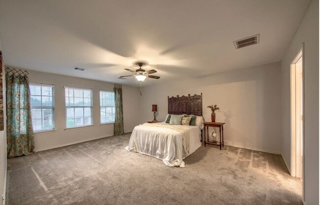 Building Photo - 7711 Parkwood Way