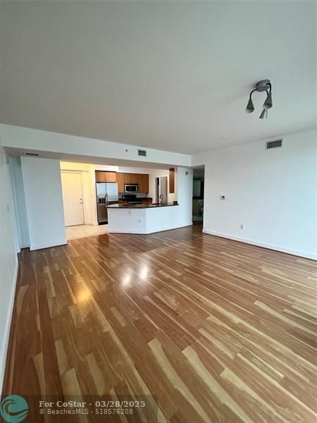 Building Photo - 1830 Radius Dr