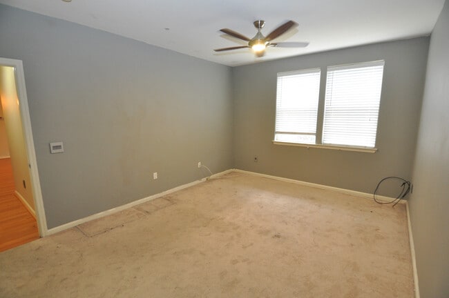 Building Photo - 1390 Saddle Rack St