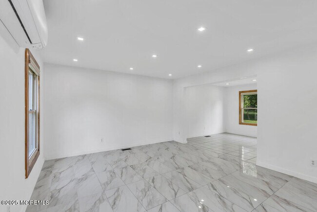 Building Photo - 34 Birmingham Dr