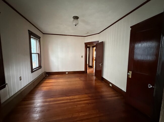 Building Photo - 9 Roberts Rd