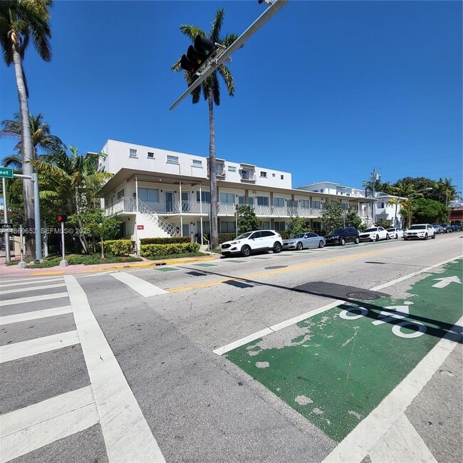 Building Photo - 1601 Meridian Ave