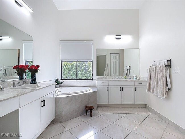 Building Photo - 5023 Salerno St