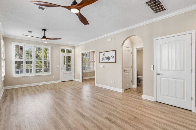 Building Photo - Coastal Luxury Townhome in Gated Amelia Island Community with Elevator & Garage