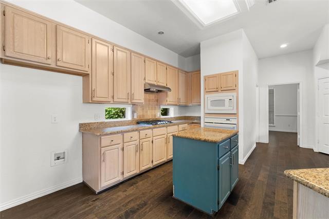 Building Photo - 1203 Cordova Dr