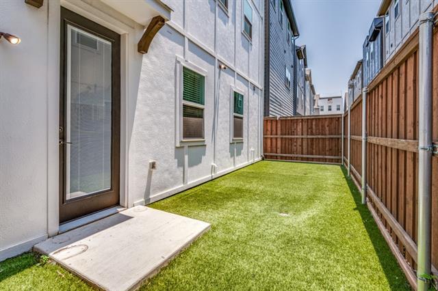 Building Photo - 2537 El Camino Ln