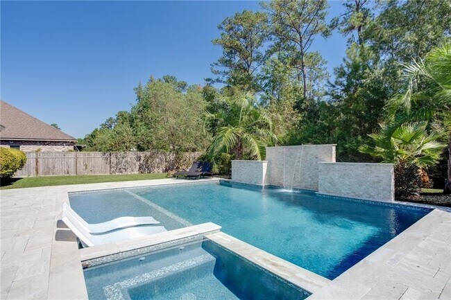 Building Photo - 306 Palermo Dr