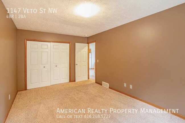 Building Photo - 1147 Veto St NW