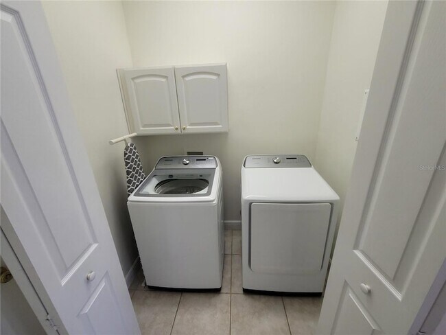 Building Photo - 113 Torino Ln