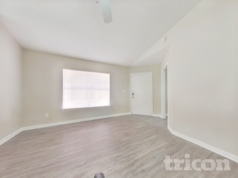 Building Photo - 3131 Kelling St